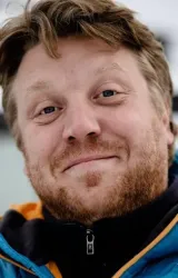 Роман Новиков