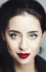 Нана Муштакова